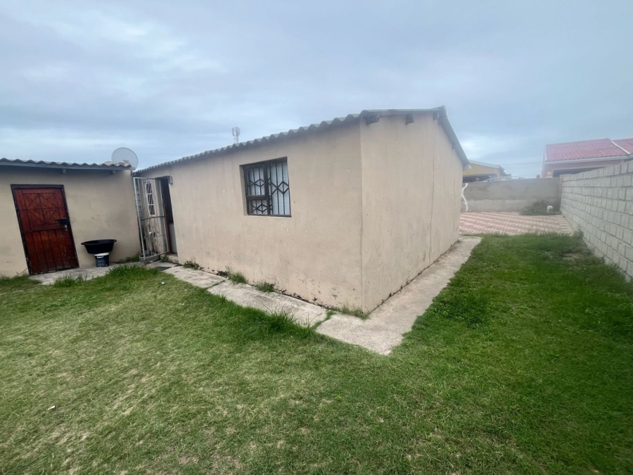 2 Bedroom Property for Sale in Kwazakhele Eastern Cape